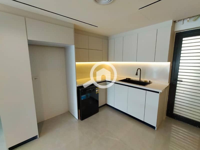 7 WhatsApp Image 2025-11-11 at 3.56. 46 PM (2). jpeg