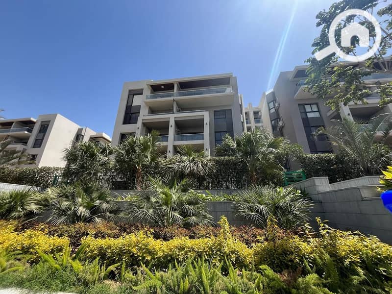 4 b925e95b-f003-484a-a6ca-31750ecb112c. jpg