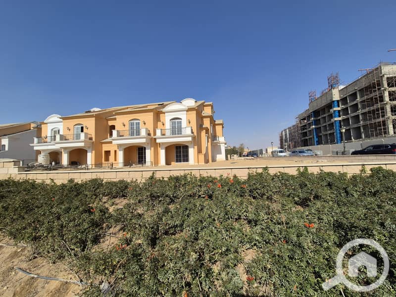 4 WhatsApp Image 2025-11-11 at 1.44. 13 PM (1). jpeg