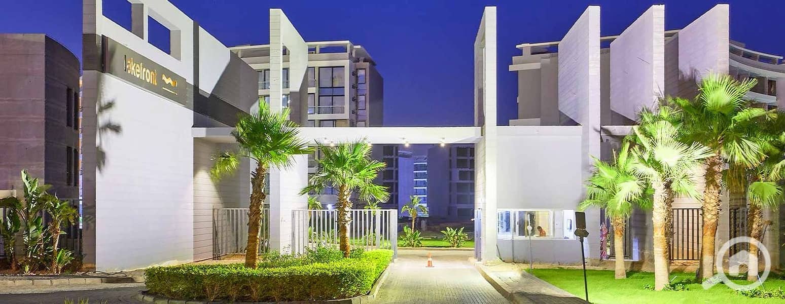 6 lake front                       . jpg