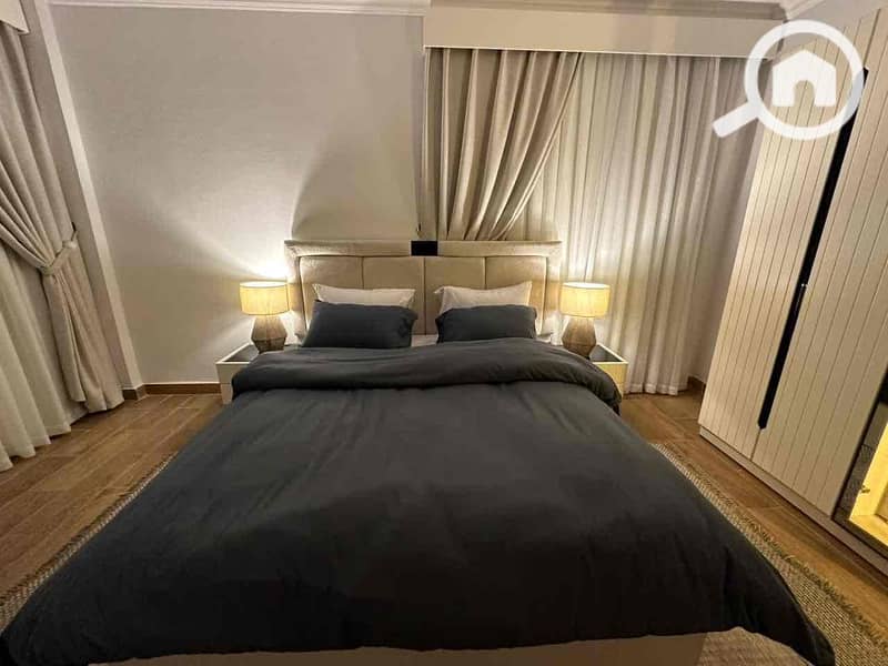 9 c85f84e3-3393-4f56-ae59-4d76ebec99bd. jpg