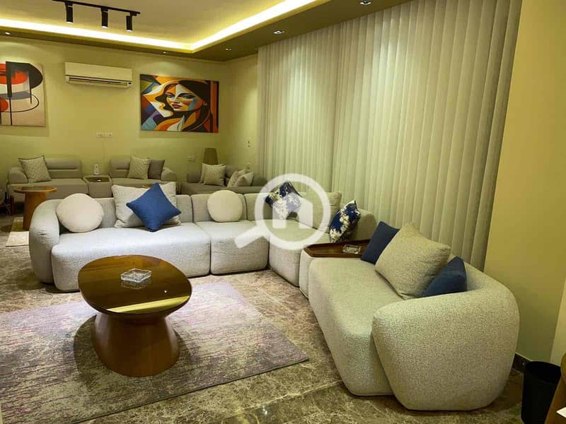 4 4109d1a0-3605-4910-8aac-07d7f74ee339. jpg