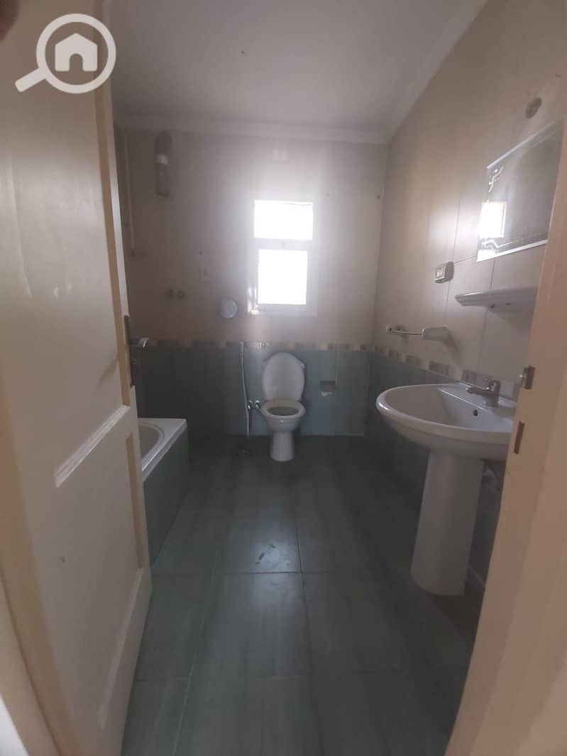 6 WhatsApp Image 2025-11-11 at 15.32. 25_4022fab8. jpg