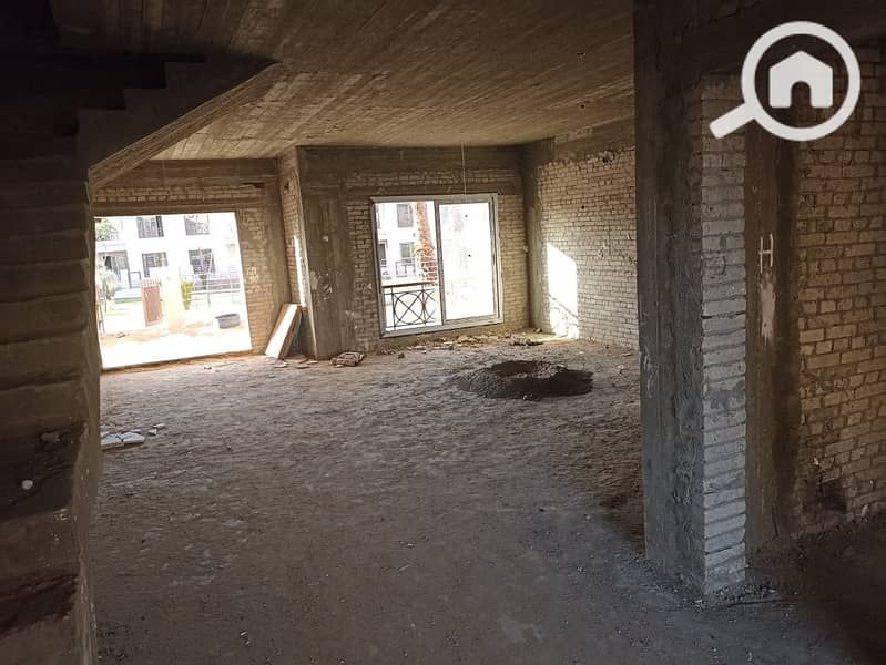 9 a12a982d-d76a-435e-913f-f536e488da61. jpg