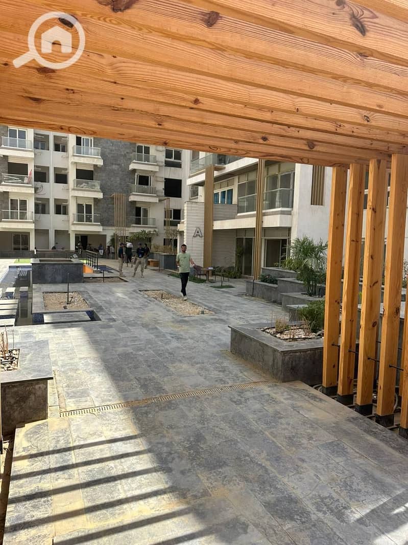 1f4ad908-a4ad-45da-abaa-debf82c5ead9. jpeg