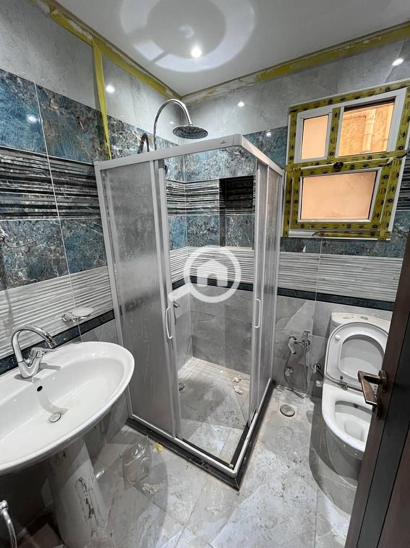 4 a1272099-df9b-42b3-b3fe-2485d95b37ea. jpeg