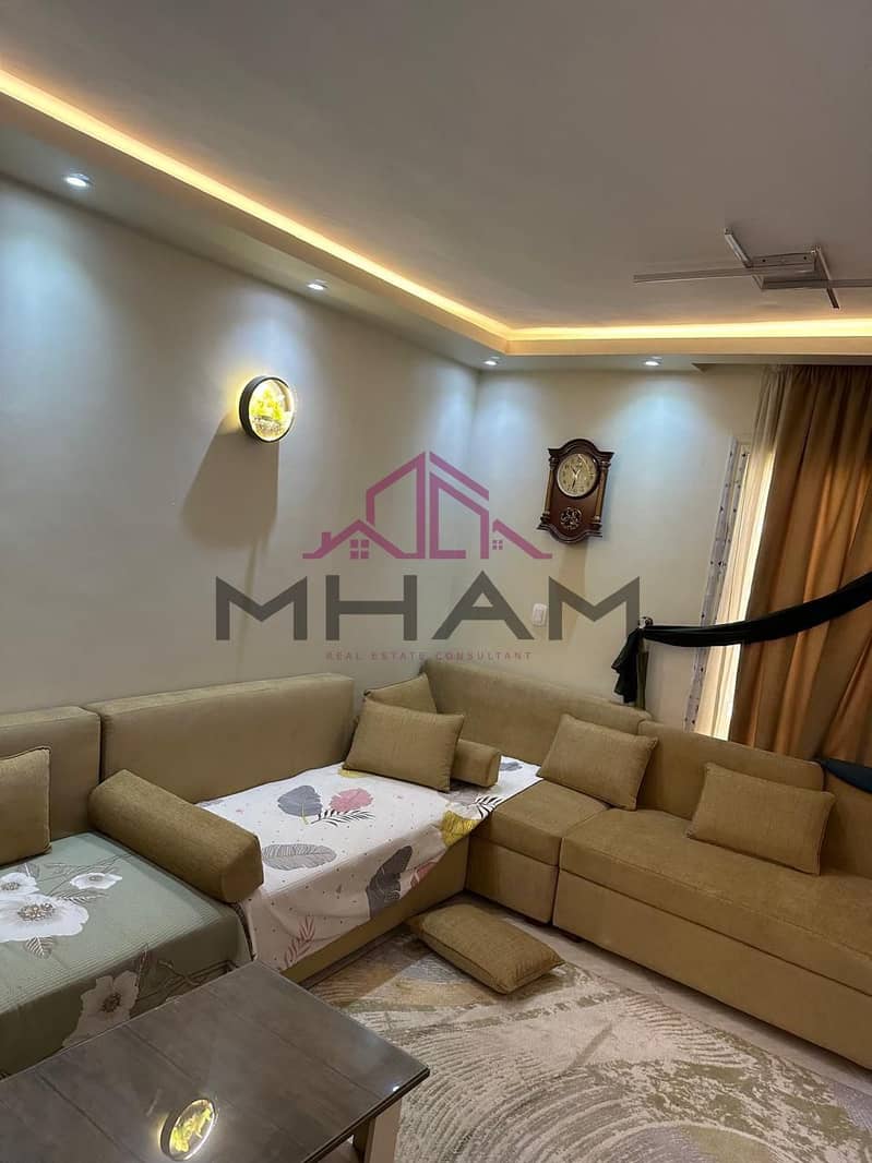 2 photo_5807698951849839673_y. jpg