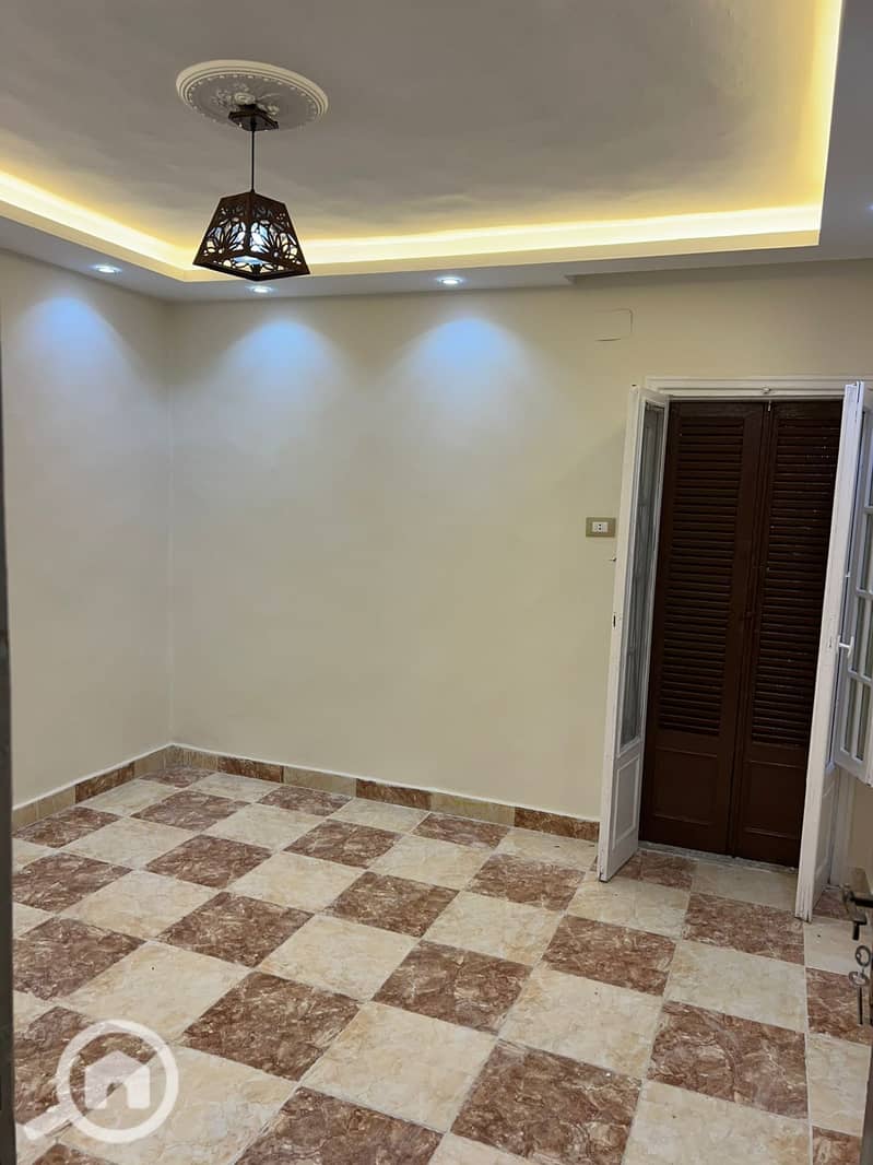 3 142e48fd-7294-48d0-962b-844e6a737a49. jpeg