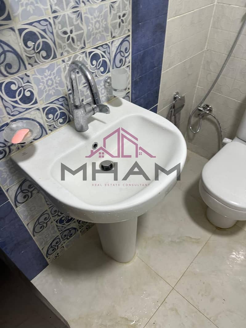 9 photo_5807698951849839652_y. jpg