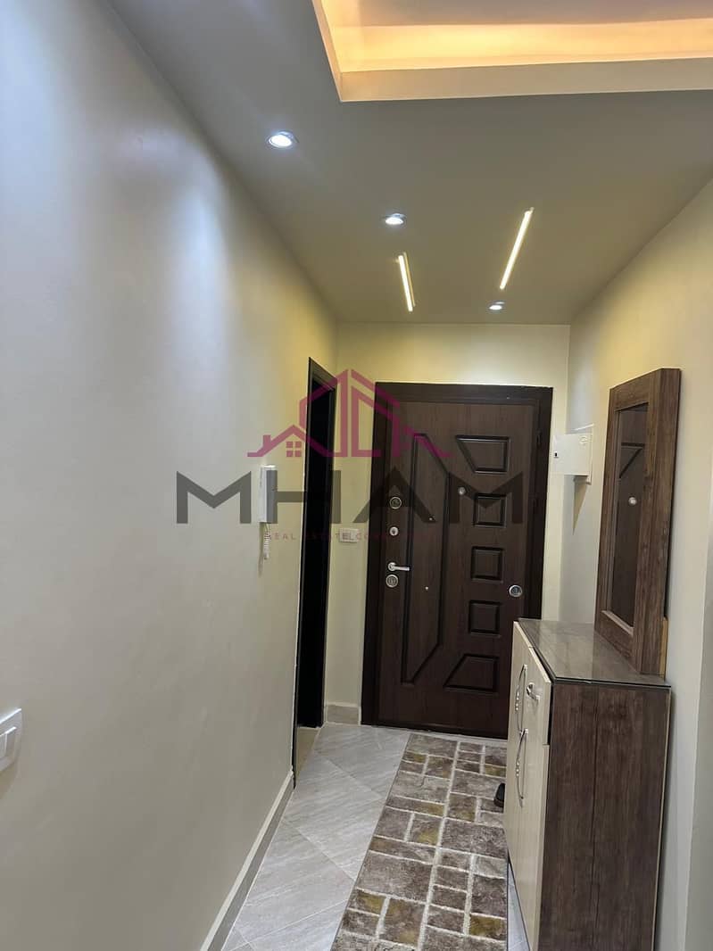 24 photo_5807698951849839676_y. jpg