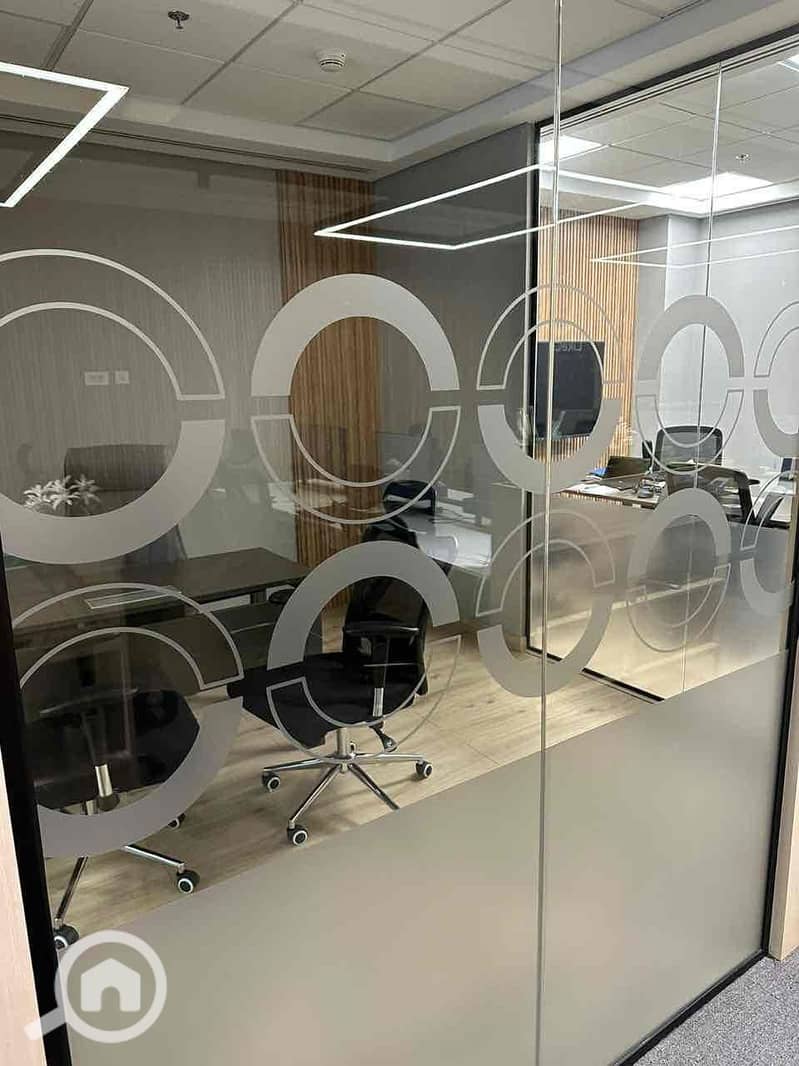 11 96367ca3-1575-4183-ba89-c2c95cc91309. jpg