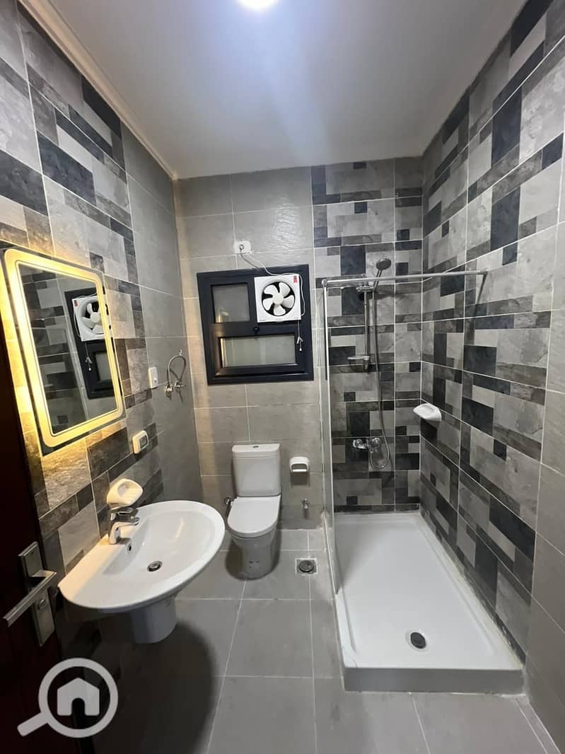 6 c769bcbf-37a2-43ba-9394-6ff969a8f183. jpeg