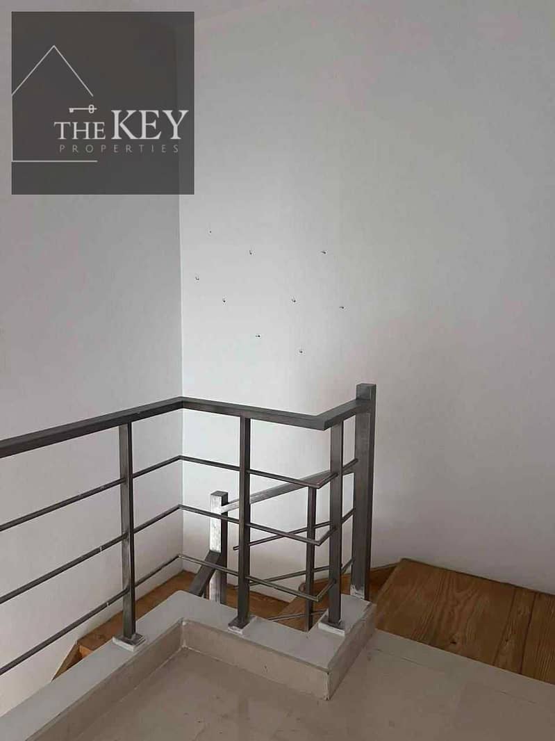 4 a19d16f3-60eb-45ae-8f1d-96989d642628. jpg