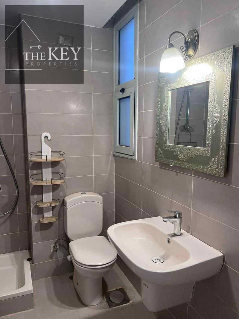 7 4fd4cd38-4f3a-4146-a8a9-e2f3c03ac5d4. jpg