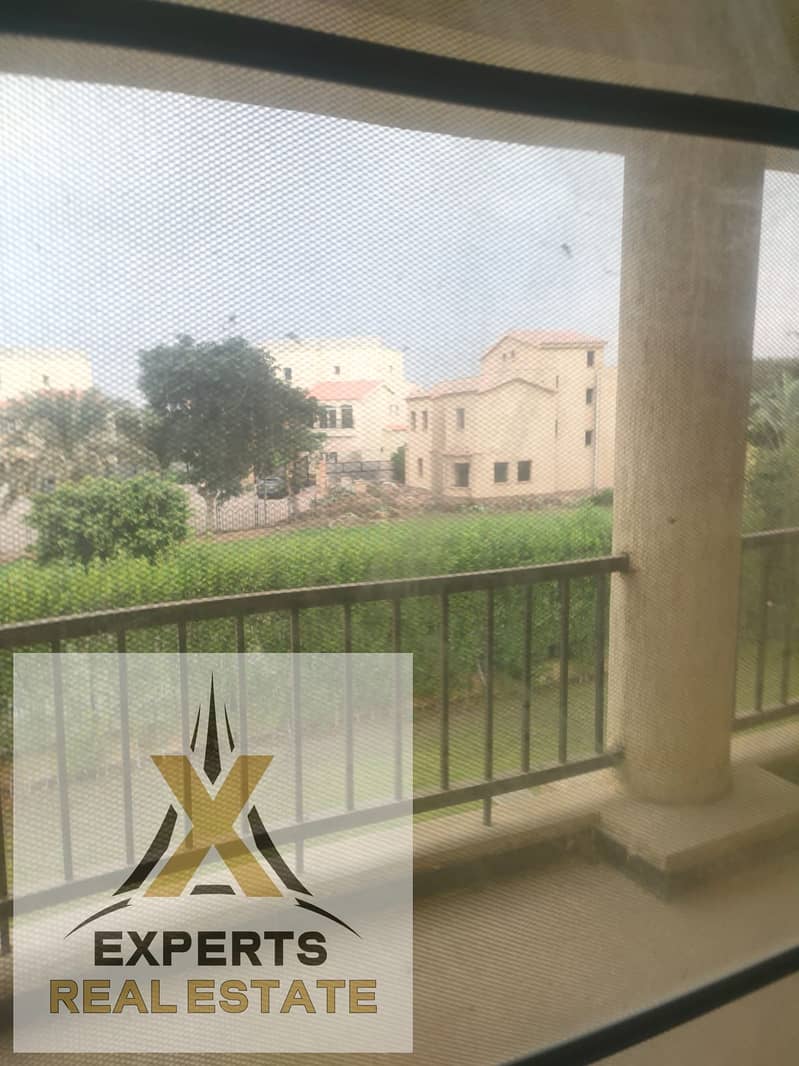 12 fed66f29-45db-46e6-bb6e-f196e2596748. jpg