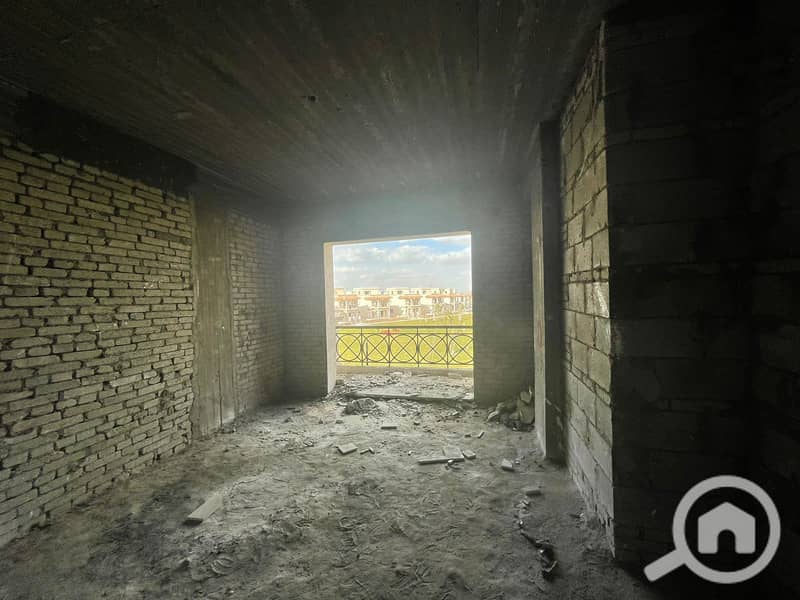 9 25b2fe06-8a08-4eb0-ad85-2402c1447ce4. jpg