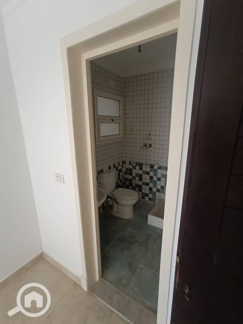 7 af266140-f9cc-4719-89de-f85fbc0a7084. jpg