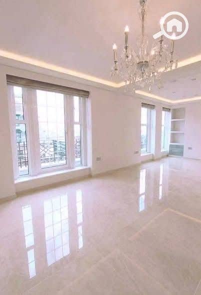 8 558972265_25145305105105123_2333709162093853566_n. jpg