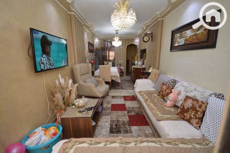 شقة 2 غرفة نوم للبيع في سموحة، الإسكندرية - 3-. jpg