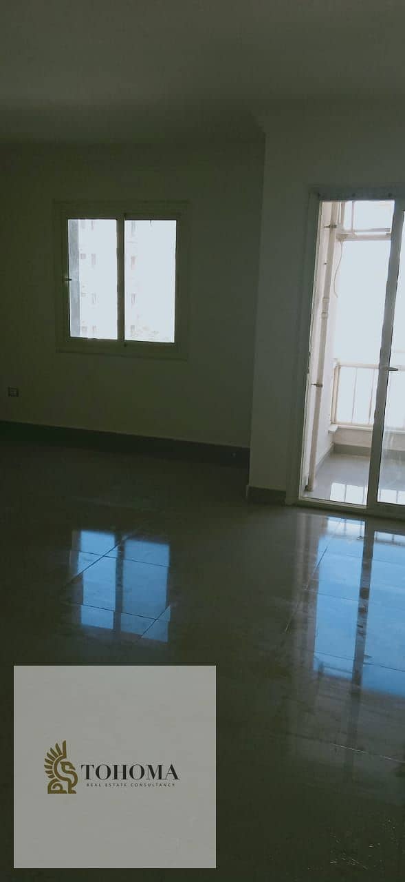 4 bb733200-143e-44a8-8d45-6f01868ed304. jpg