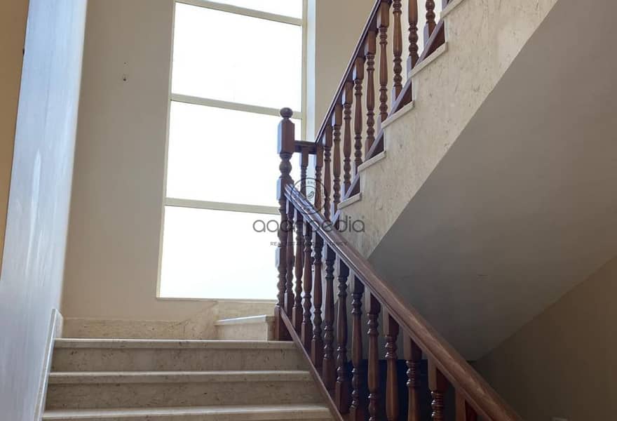 5 47caf95e-feb5-4bcb-a825-a5b5812f5033. jpg