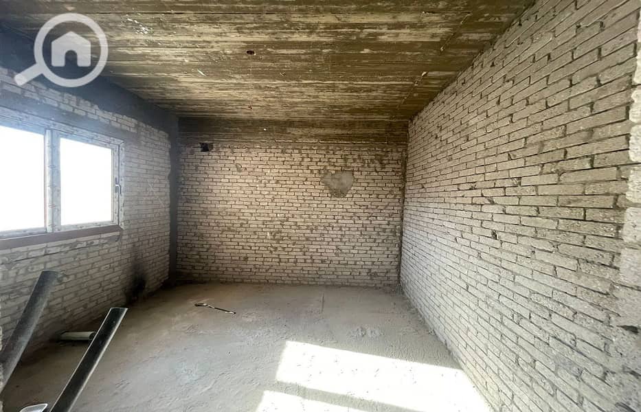 10 WhatsApp Image 2025-02-18 at 12.45. 12_3ee7a990. jpg