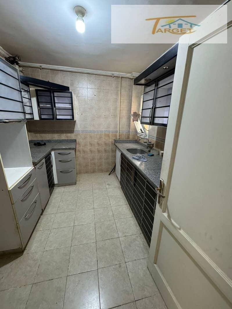 7 baae2bdb-17c9-49e6-8ee3-a166fefd1192. jpg