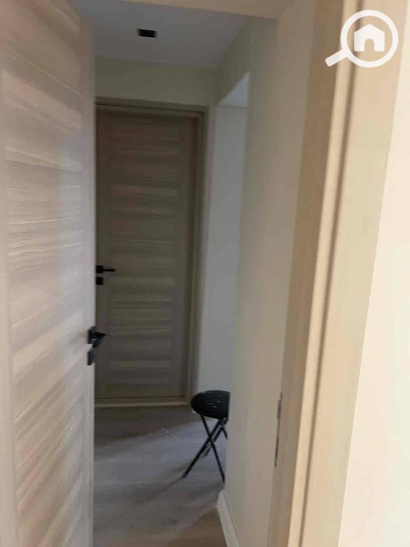 9 c2d5a986-ba08-4dc9-b38b-e3a31b01151c. jpg