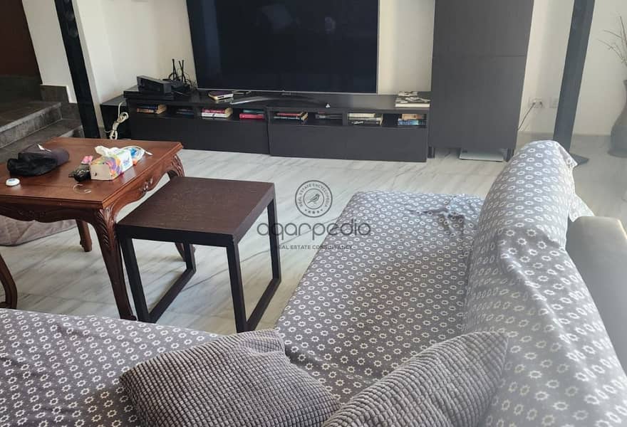 10 60647b69-7787-44df-8c63-4efdd3d50aff. jpg