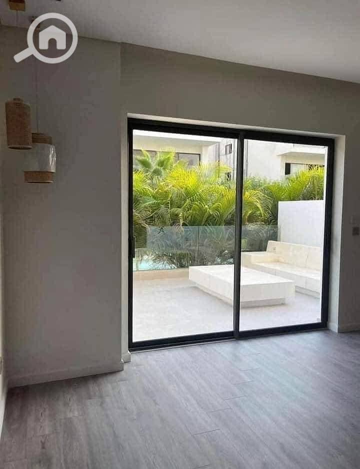 2 579656386_2217588705392380_5302583390322160748_n. jpg