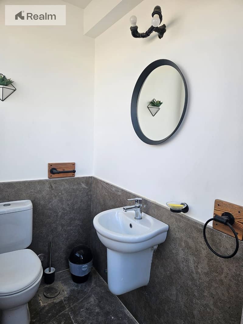 4 WhatsApp Image 2025-10-27 at 7.23. 53 PM (1). jpeg