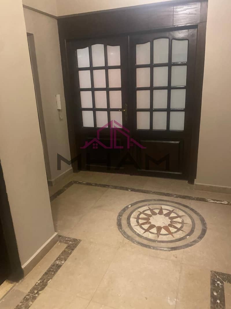 4 photo_5807698951849839736_y. jpg