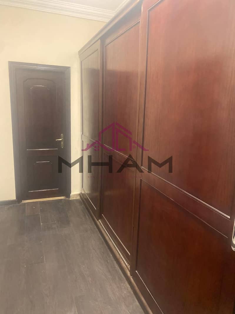 8 photo_5807698951849839742_y. jpg