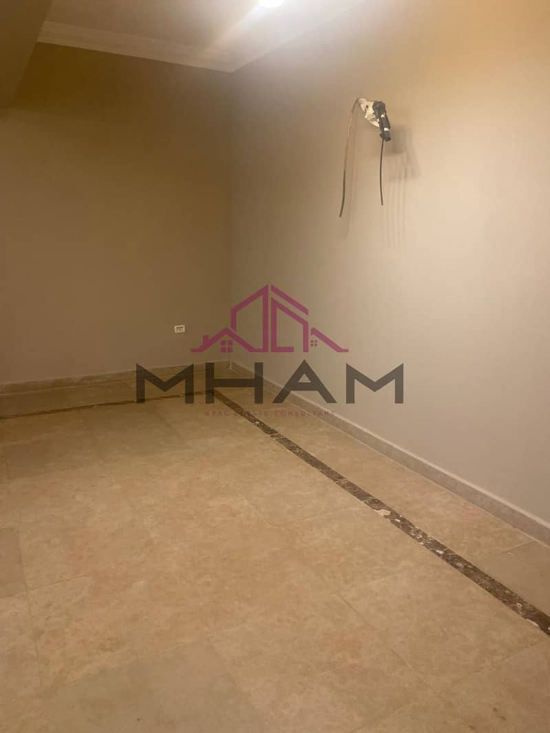 13 photo_5807698951849839747_y. jpg