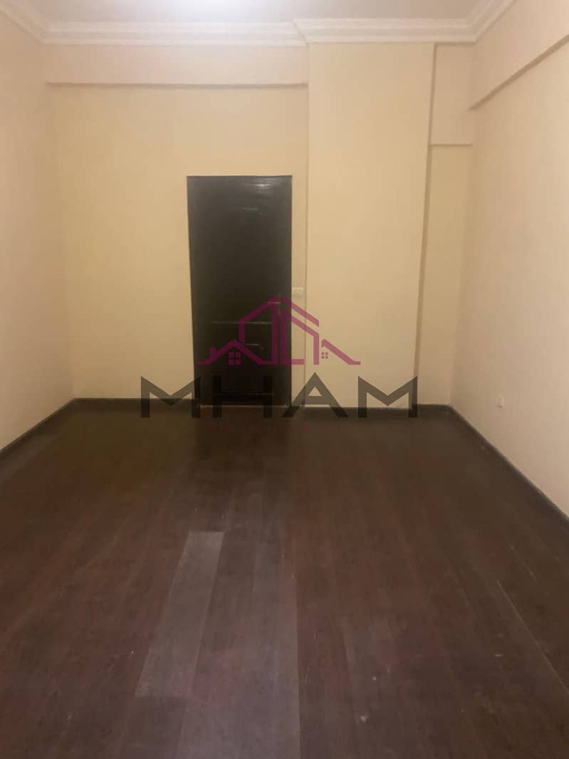 16 photo_5807698951849839750_y. jpg