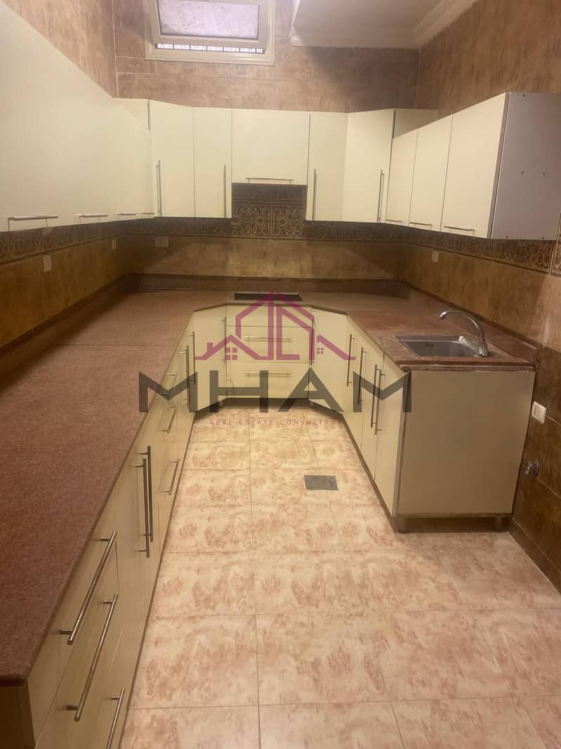 19 photo_5807698951849839753_y. jpg