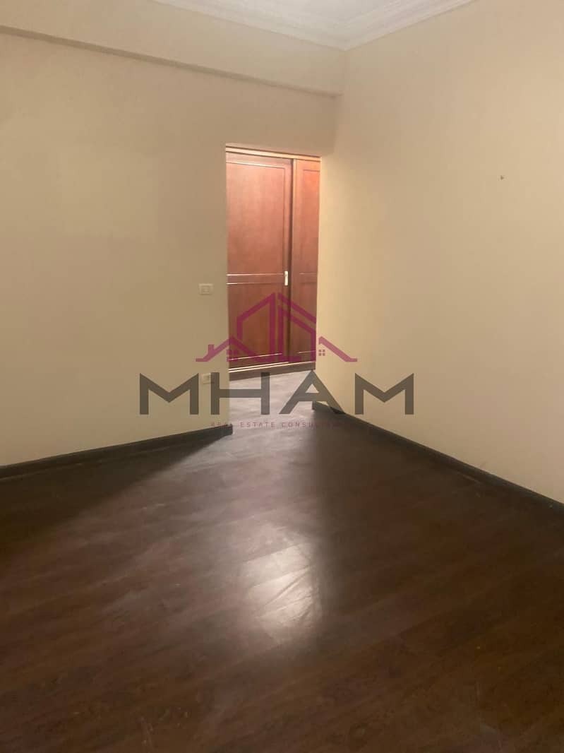 21 photo_5807698951849839756_y. jpg