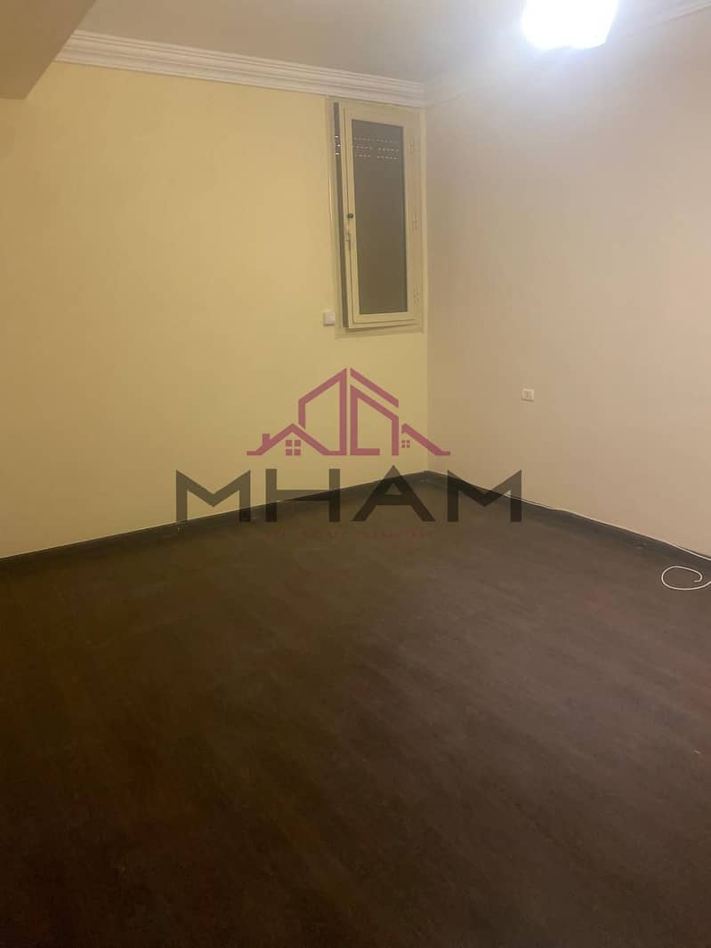 24 photo_5807698951849839759_y. jpg