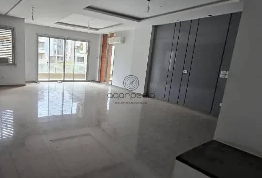 6 98b9825a-37da-4ec8-8c5d-019f5dad6667. jpg