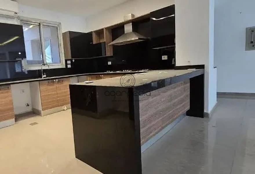 7 adf9a395-8e88-4d87-ab84-8167f506f818. jpg