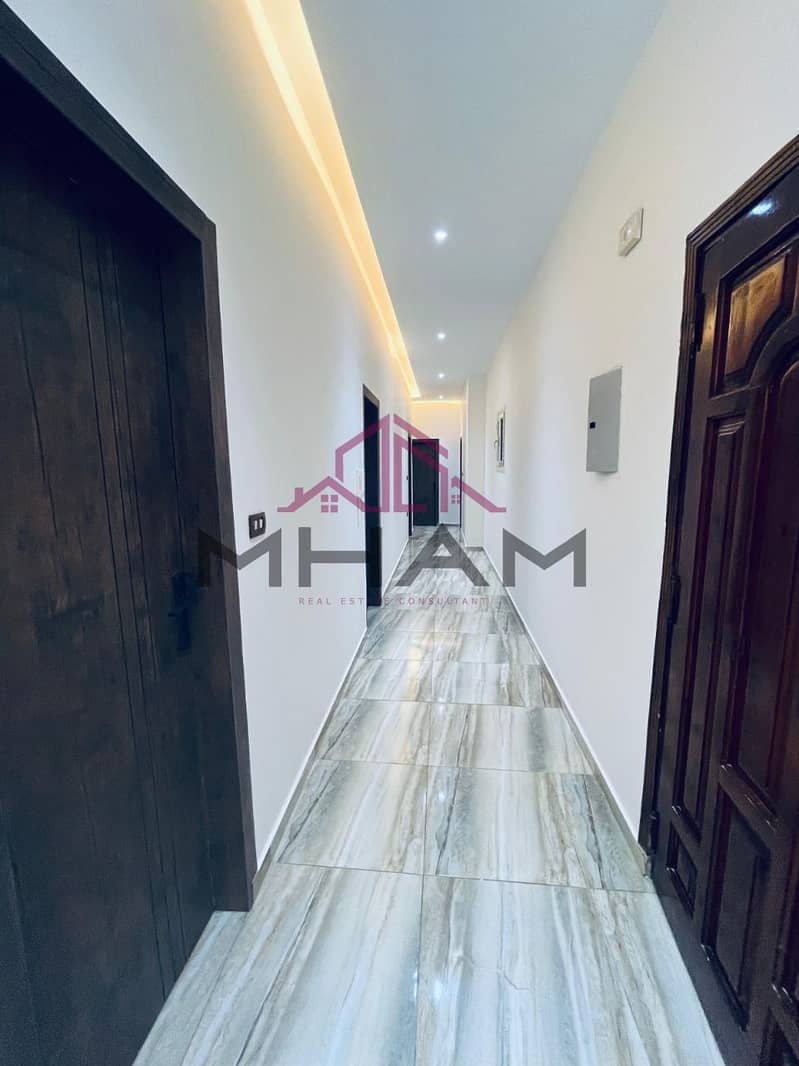 5 photo_5805481773767527634_y. jpg