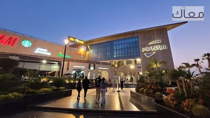 2 b51e42fd-19f3-40c0-b583-cd175e9aa622. jpg