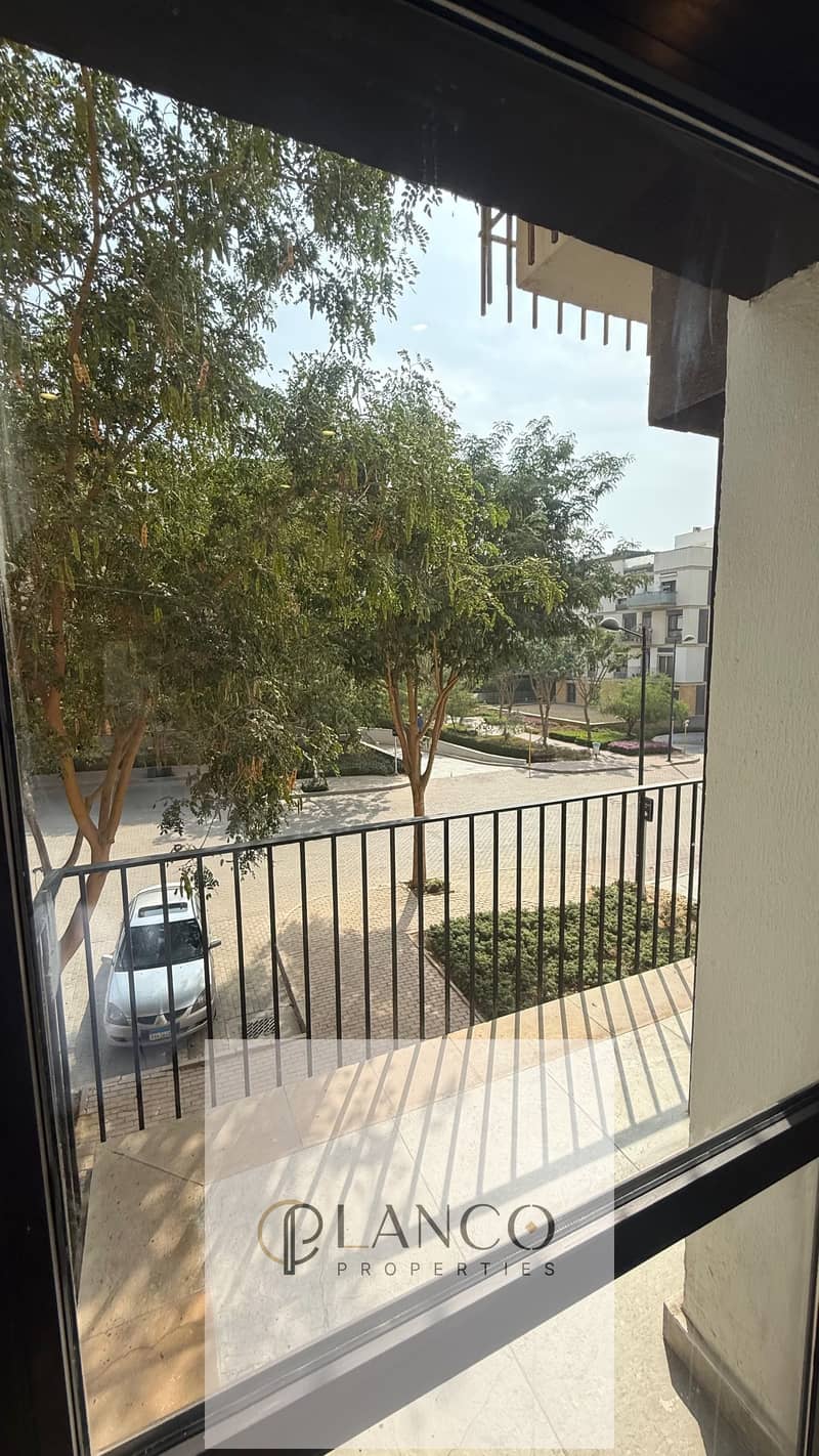 4 7a2495f0-0b78-4074-94a3-08e76afd3fe7. jpeg