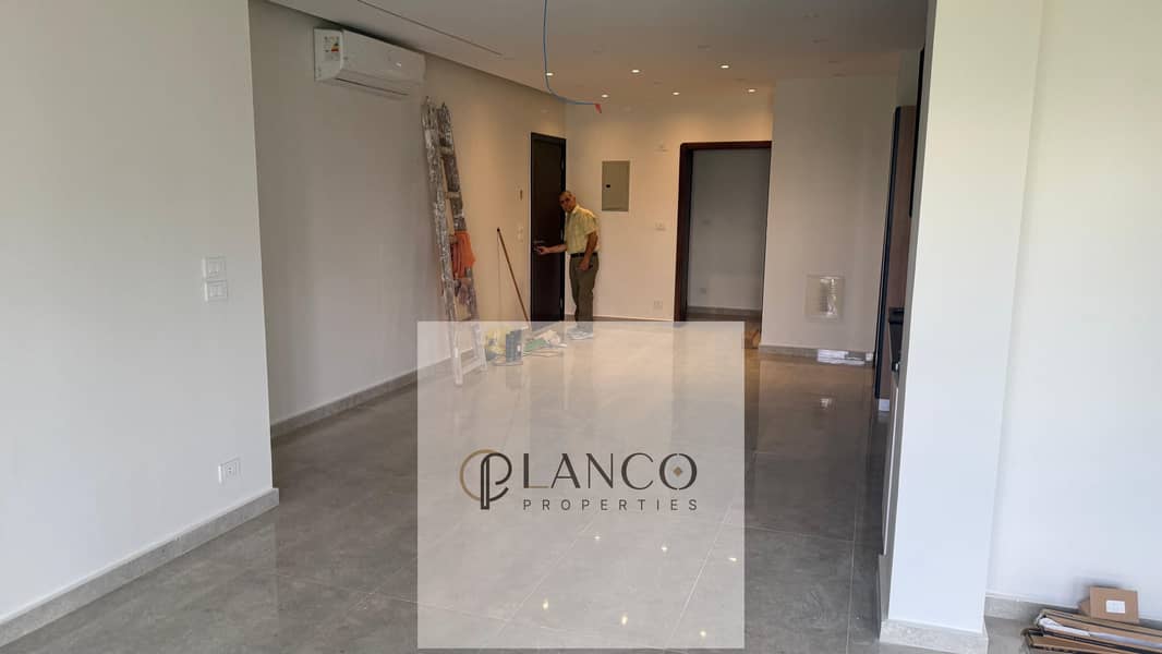 26 b776482b-1a2d-4afd-ad63-b59c5e7f2f8c. jpeg