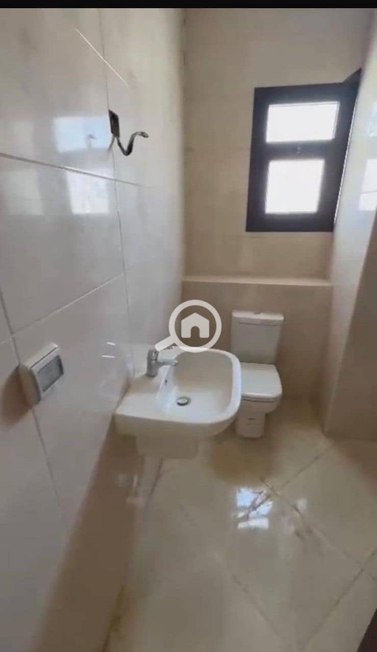 7 WhatsApp Image 2025-11-10 at 19.43. 23_b50fa83b. jpg