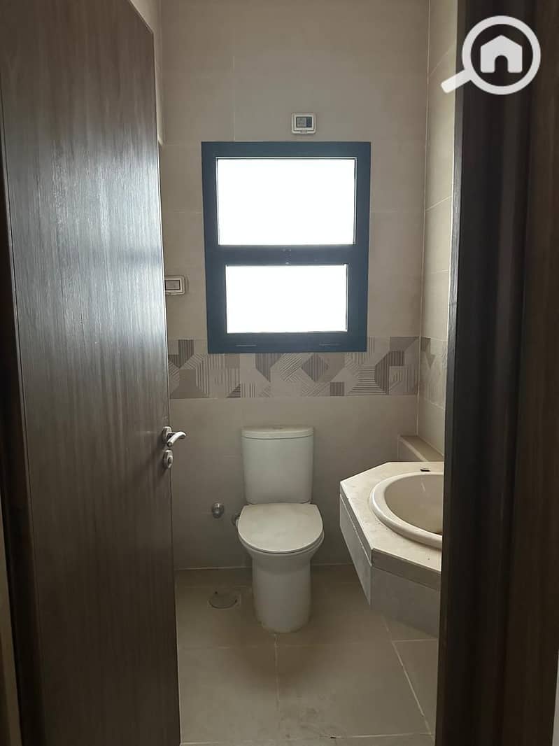 7 WhatsApp Image 2025-11-01 at 10.18. 12 PM (1). jpeg