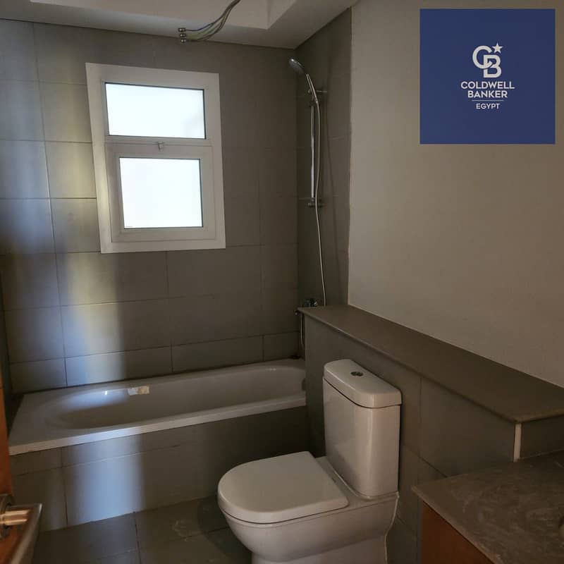 9 605f345f-9335-4a08-8f02-cf67f2665878. jpeg