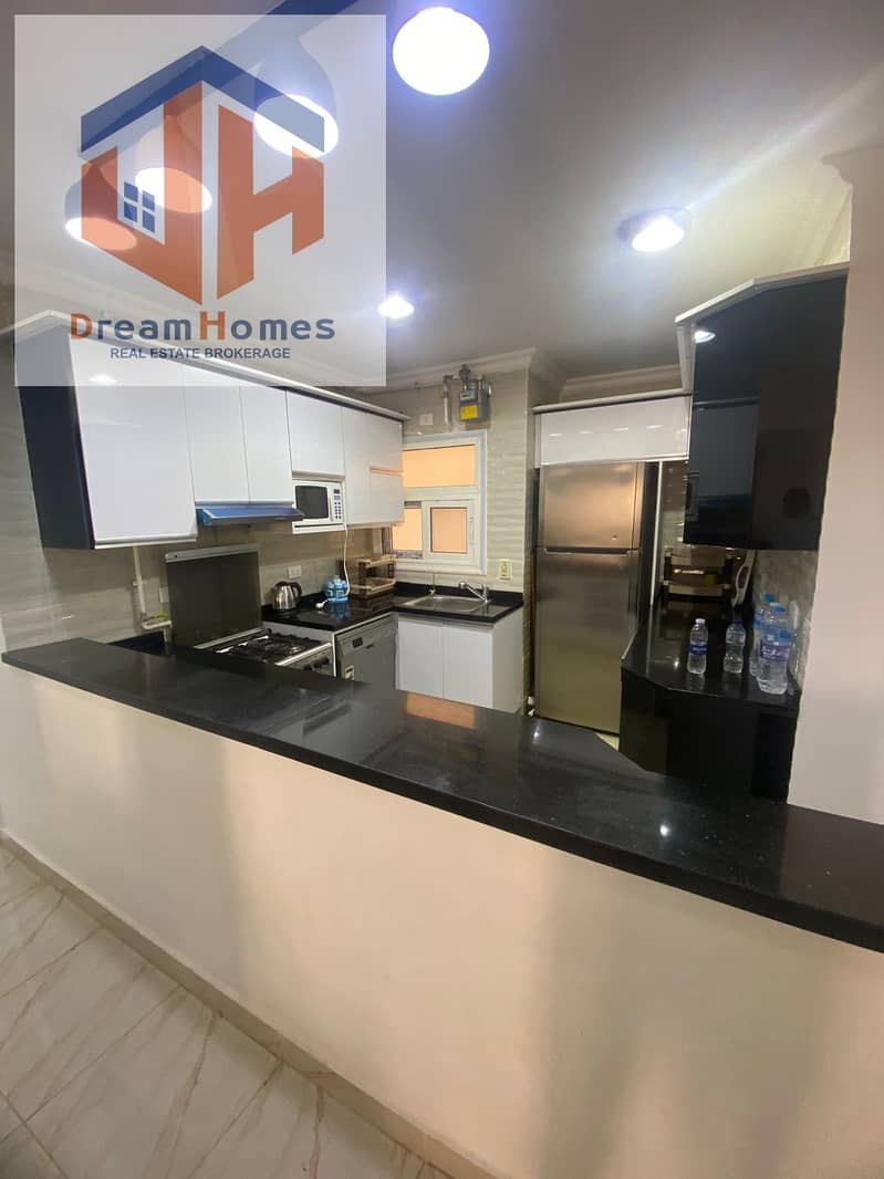 8 c7d04a97-8f8e-4f60-826b-96f725e12279. jpg