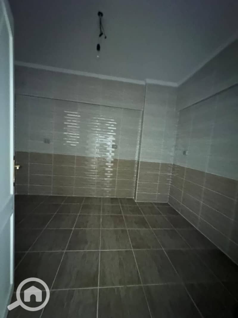 3 9d08727f-fe88-4e00-877f-7a902e7e84e2. jpeg