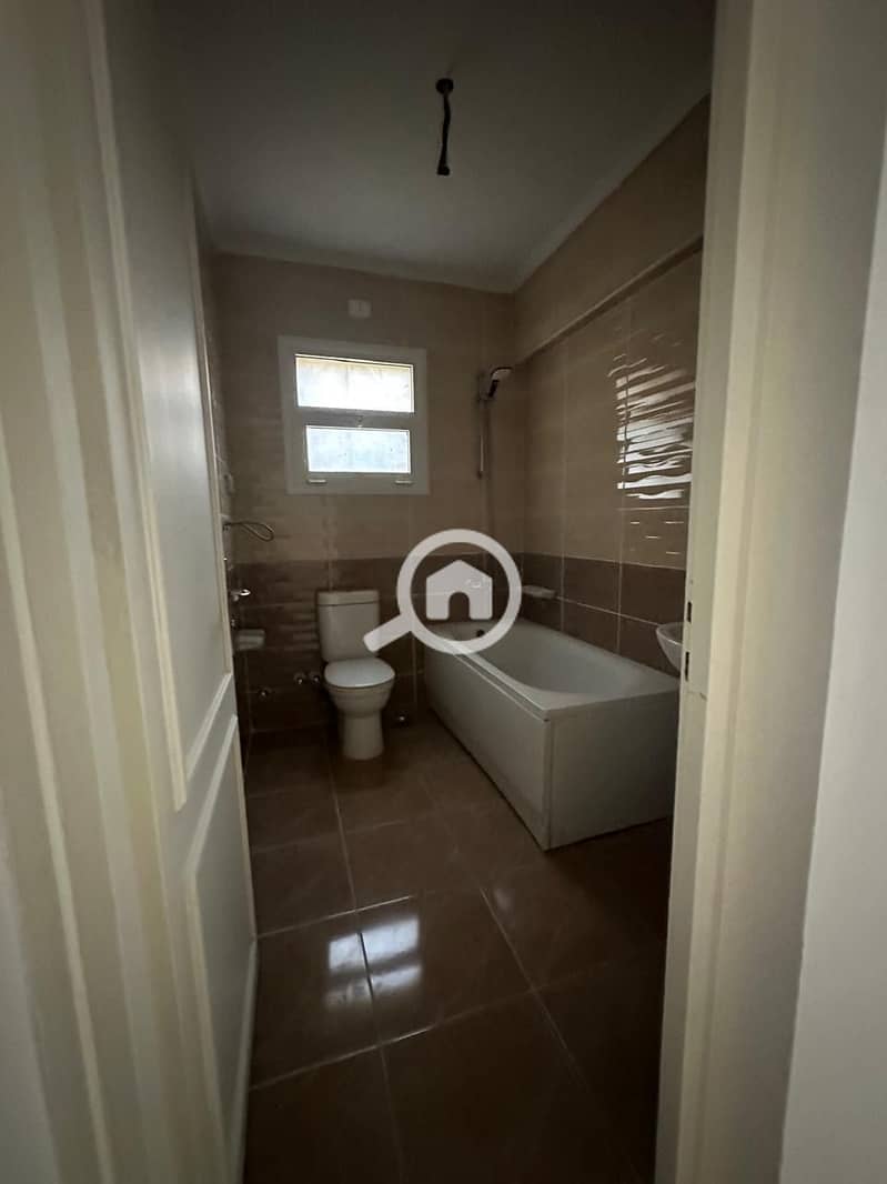 10 d26cacfe-0f9a-47a1-8e7f-971baa7aa170. jpeg